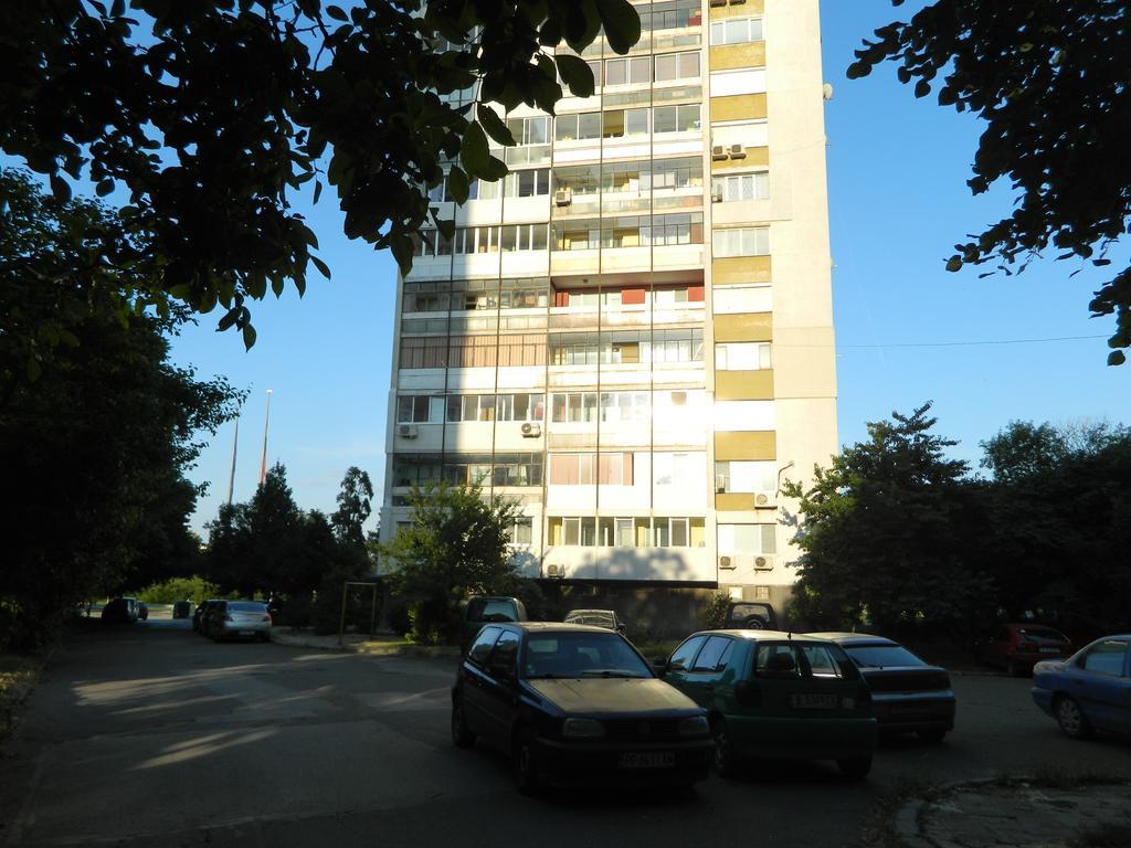 Apartamento Happy Vacation 2 Varna Exterior foto