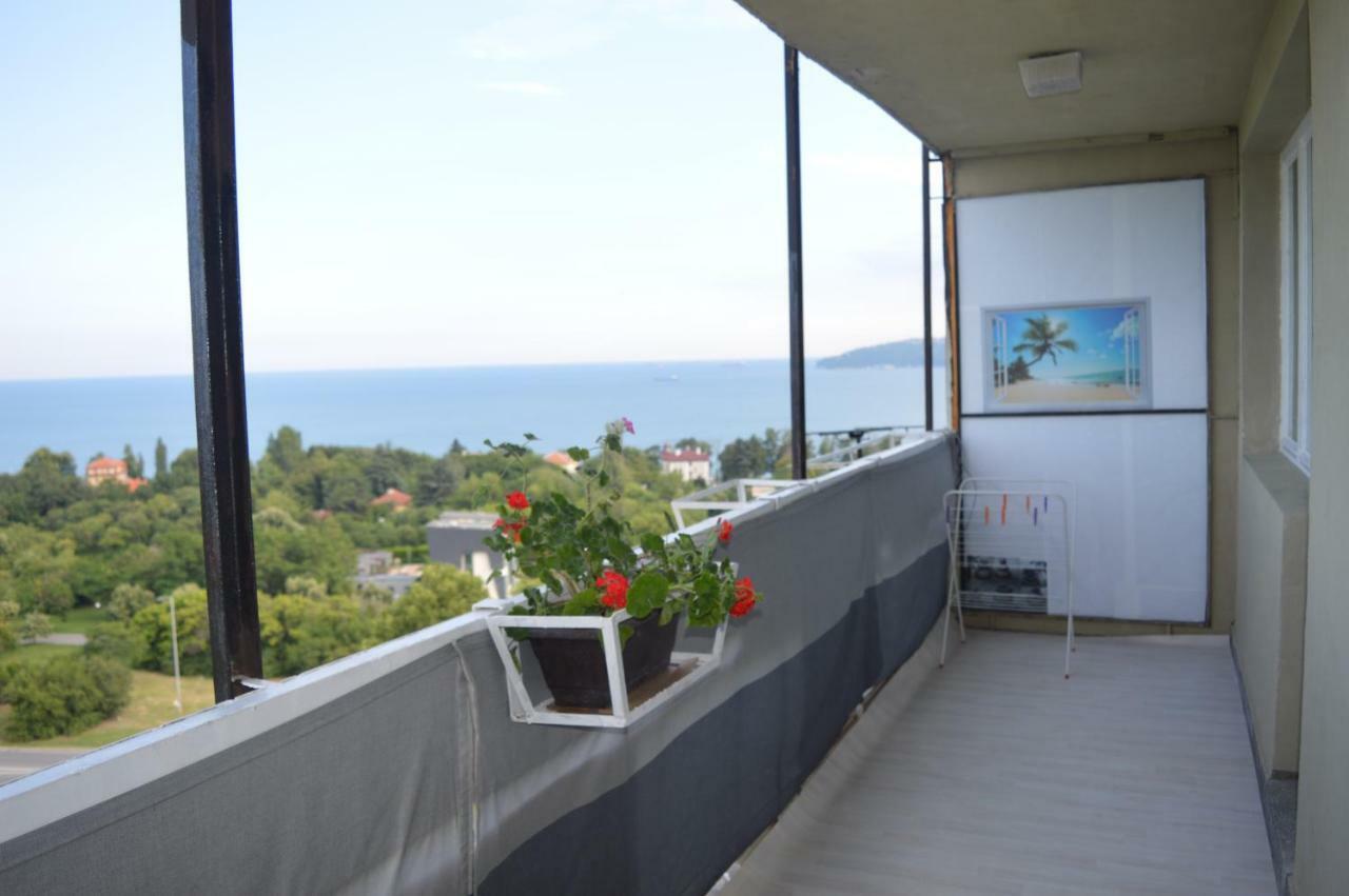 Apartamento Happy Vacation 2 Varna Exterior foto